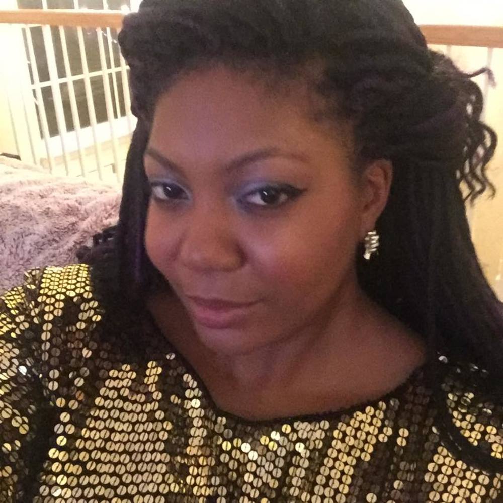 Meet your Posher, Aisha